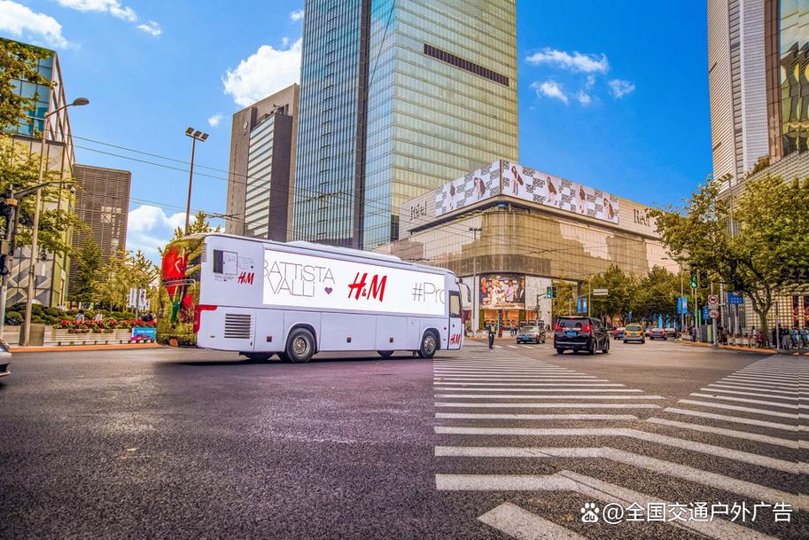 南京痛车定制工厂走红:车身秒变广告位,养车零成本时代来了?